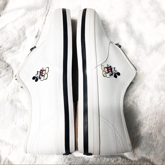 Disney Mickey Mouse White Zip Up Sneaker Size 7 - Picture 3 of 8